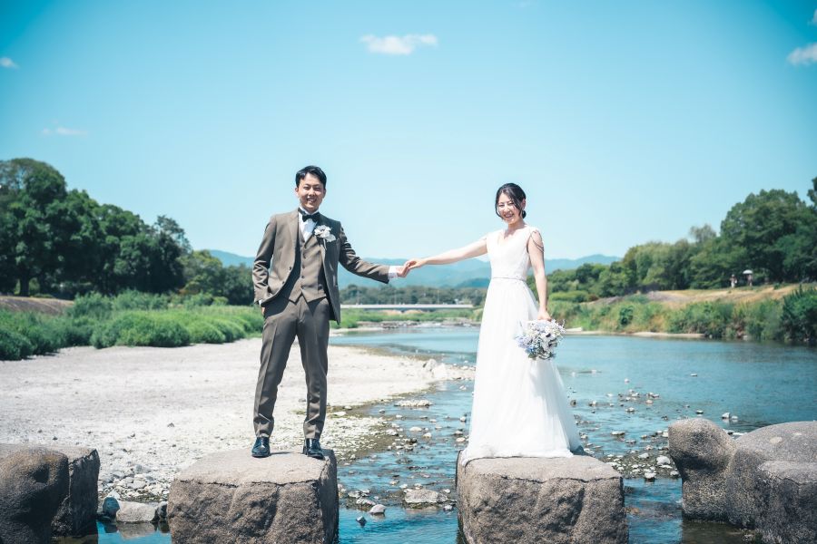 ①出町柳〜荒神橋周辺 河川敷が広く、樹木が多い　②飛び石エリア 新緑と川の流れが絡む撮影がオススメ　③和装・洋装どちらも撮影可能で、橋＋川＋緑で「鴨川らしい一枚」を